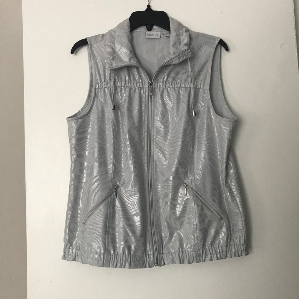 Sleeveless silver animal shirt